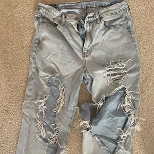 Ripped straight leg american eagle jeans